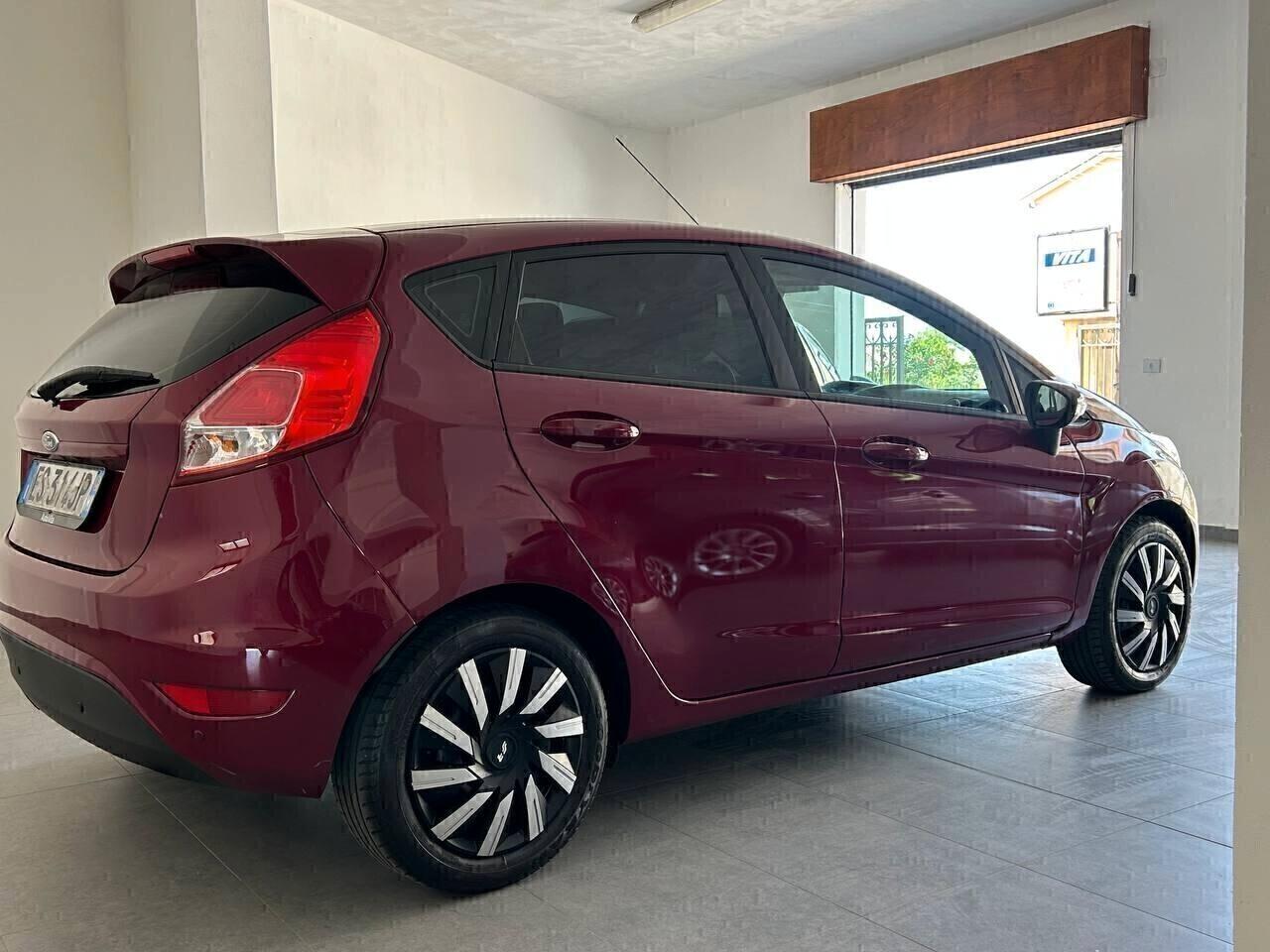 Ford Fiesta 1.5 TDCi 75CV 5 porte Business