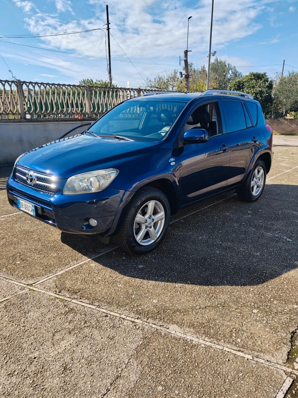 Toyota RAV 4 RAV4 Crossover 2.2 D-4D 177 CV Luxury