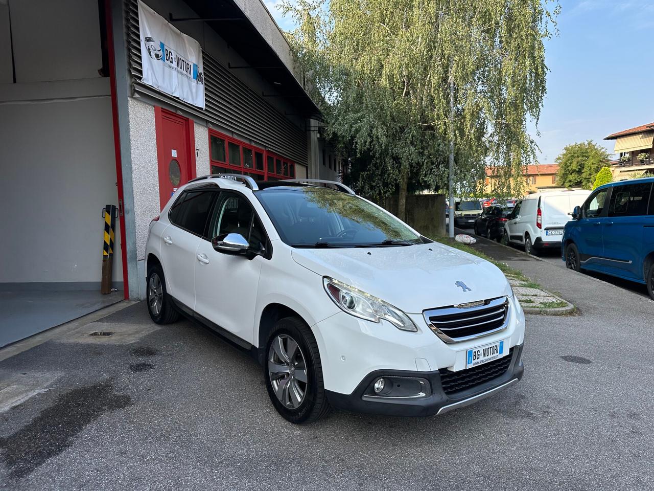 Peugeot 2008 1.2 puretech 12v Allure 82cv E6 UNIPROPR. OK NEOPATENTATI TETTO PANORAMICO