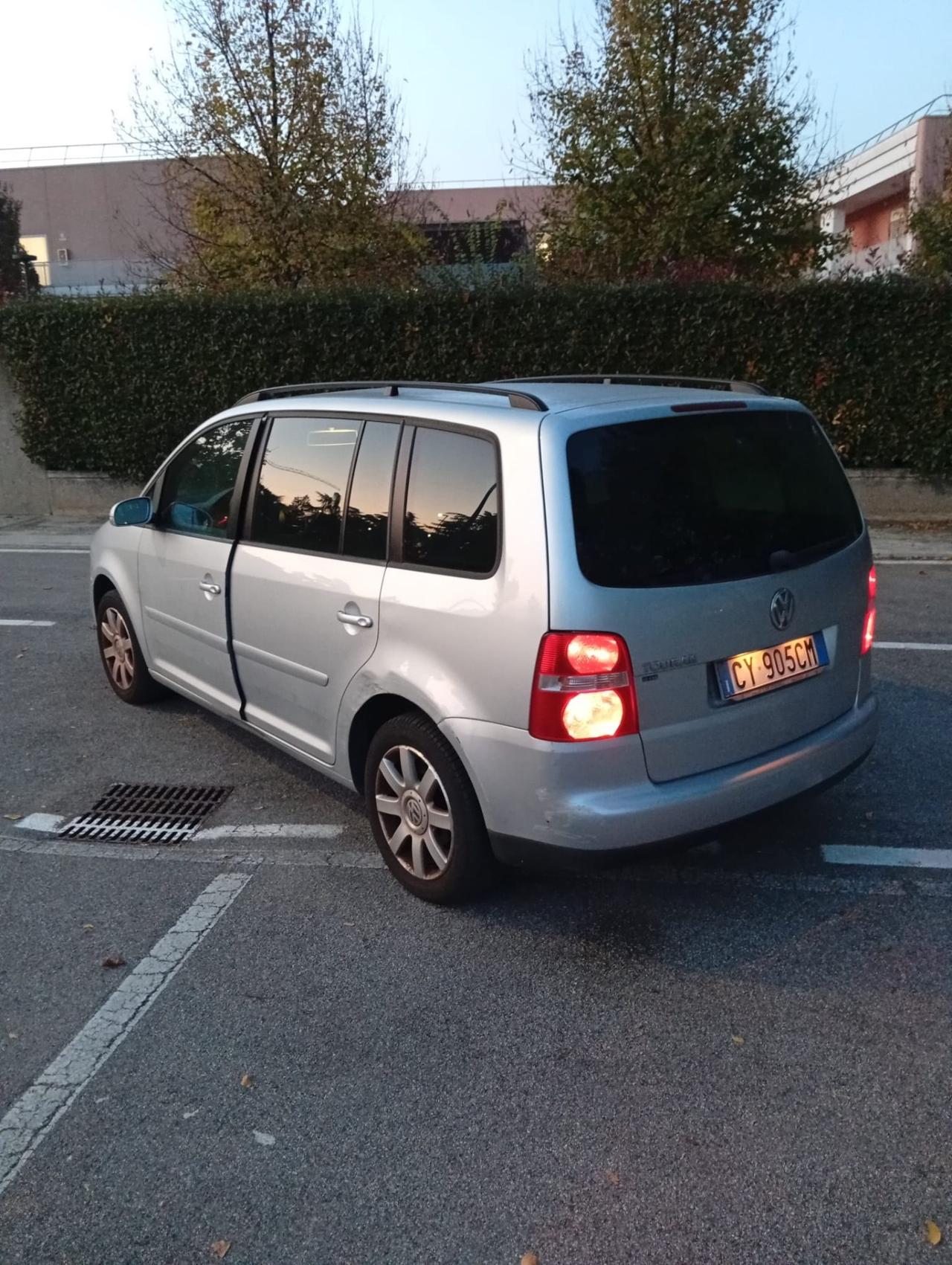 Volkswagen Touran 1.6 Trendline