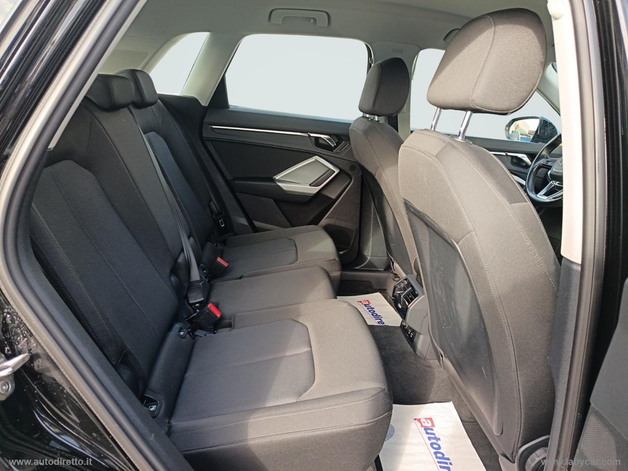 AUDI Q3 35 TDI S tronic Business