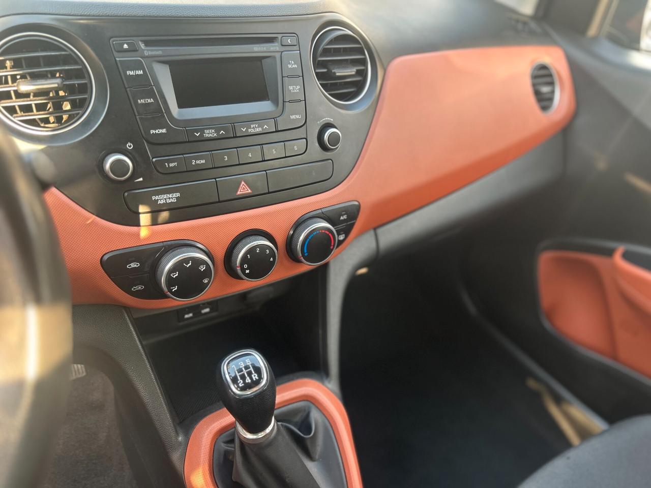 Hyundai i10 1.0 MPI Sound Edition