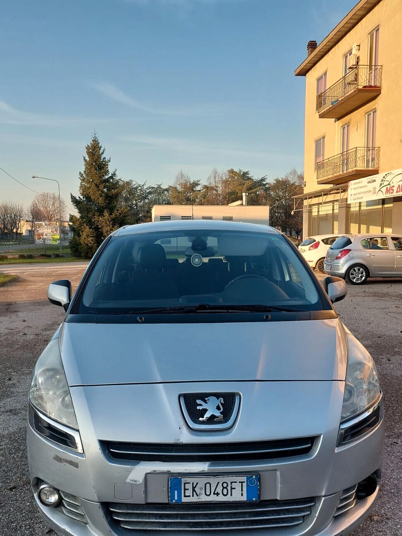 Peugeot 5008 1.6 HDi 112CV Business