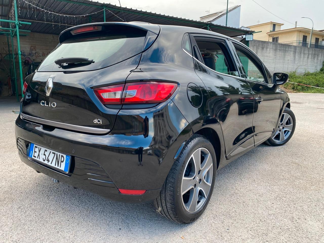 Renault Clio 1.5 dCi 75cv costume national restyling 2015