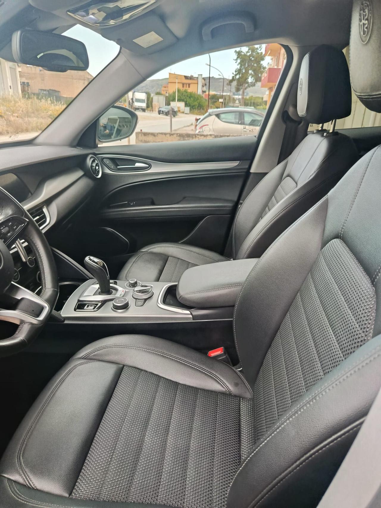 Alfa Romeo Stelvio 2.2 Turbodiesel 190 CV AT8 Q4 SPRINT