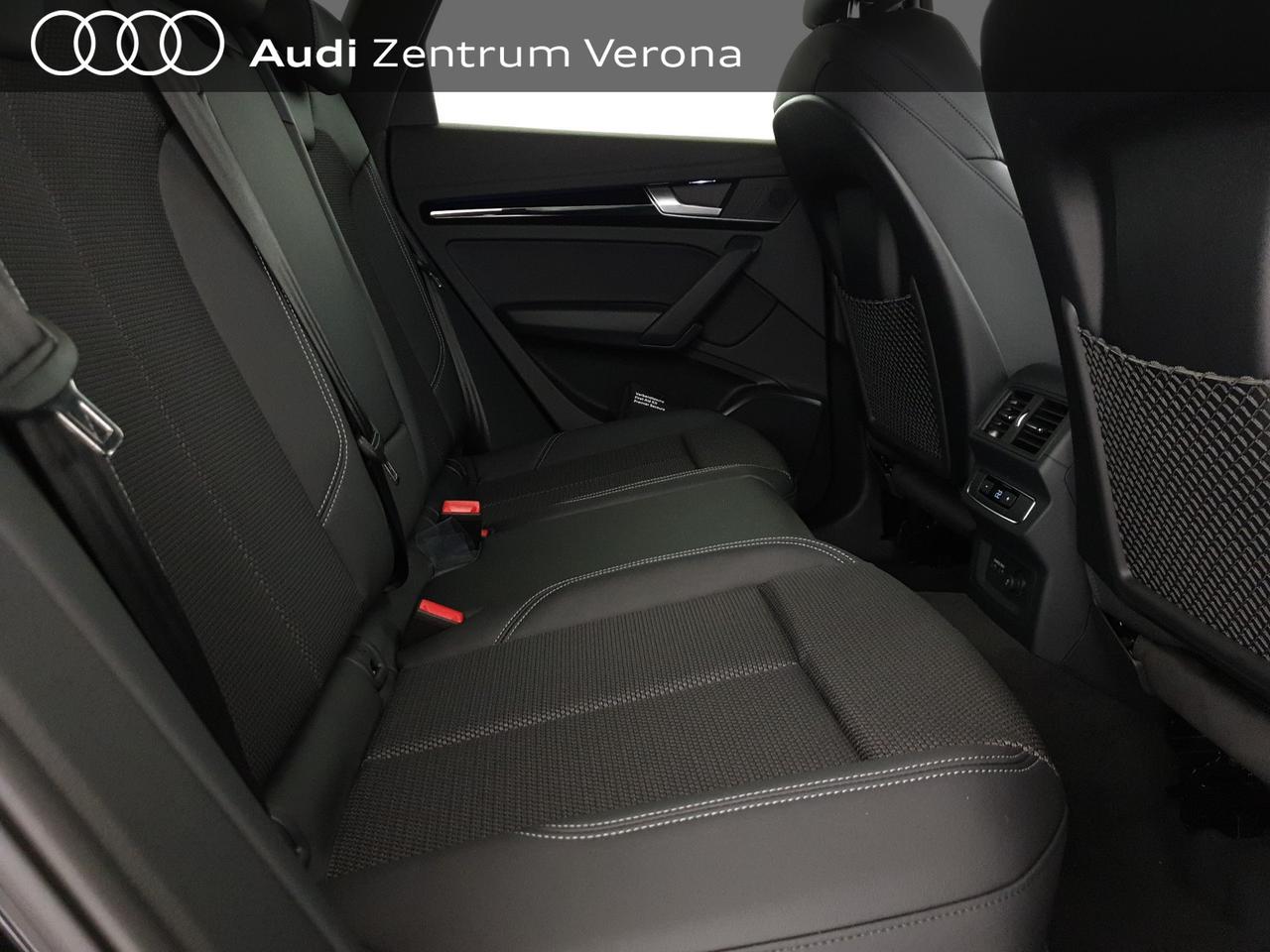 Sportback 40TDI 204CV quattro Str Identity Black