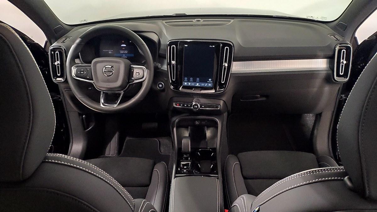 VOLVO Xc40 B3 Mild Hybrid Automatico Plus Dark