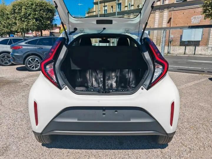 Toyota Aygo X 1.0 VVT-i 72 CV 5 porte Active KM0