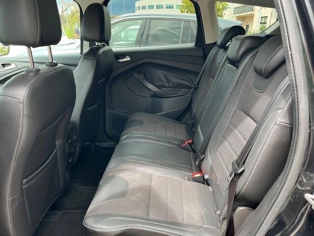 Ford Kuga 2.0 TDCI 140 CV 4WD Titanium