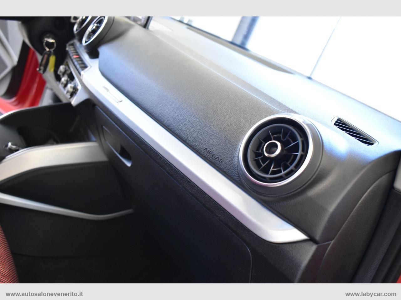 AUDI Q2 30 TDI S tronic Identity Black