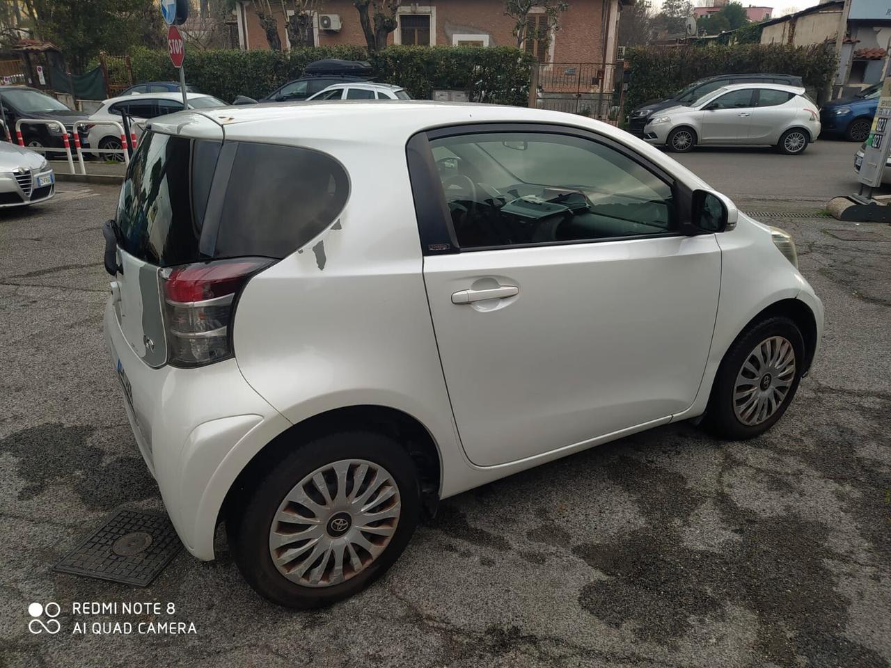 Toyota iQ 1.0