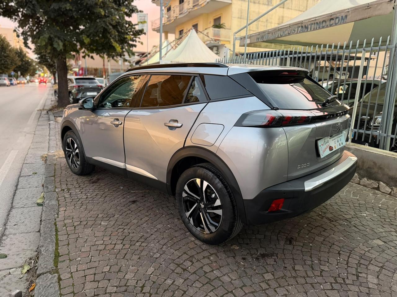 Peugeot 2008 PureTech 100 S&S Allure