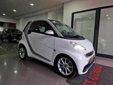 Smart ForTwo 1000 52 kW MHD coupé passion