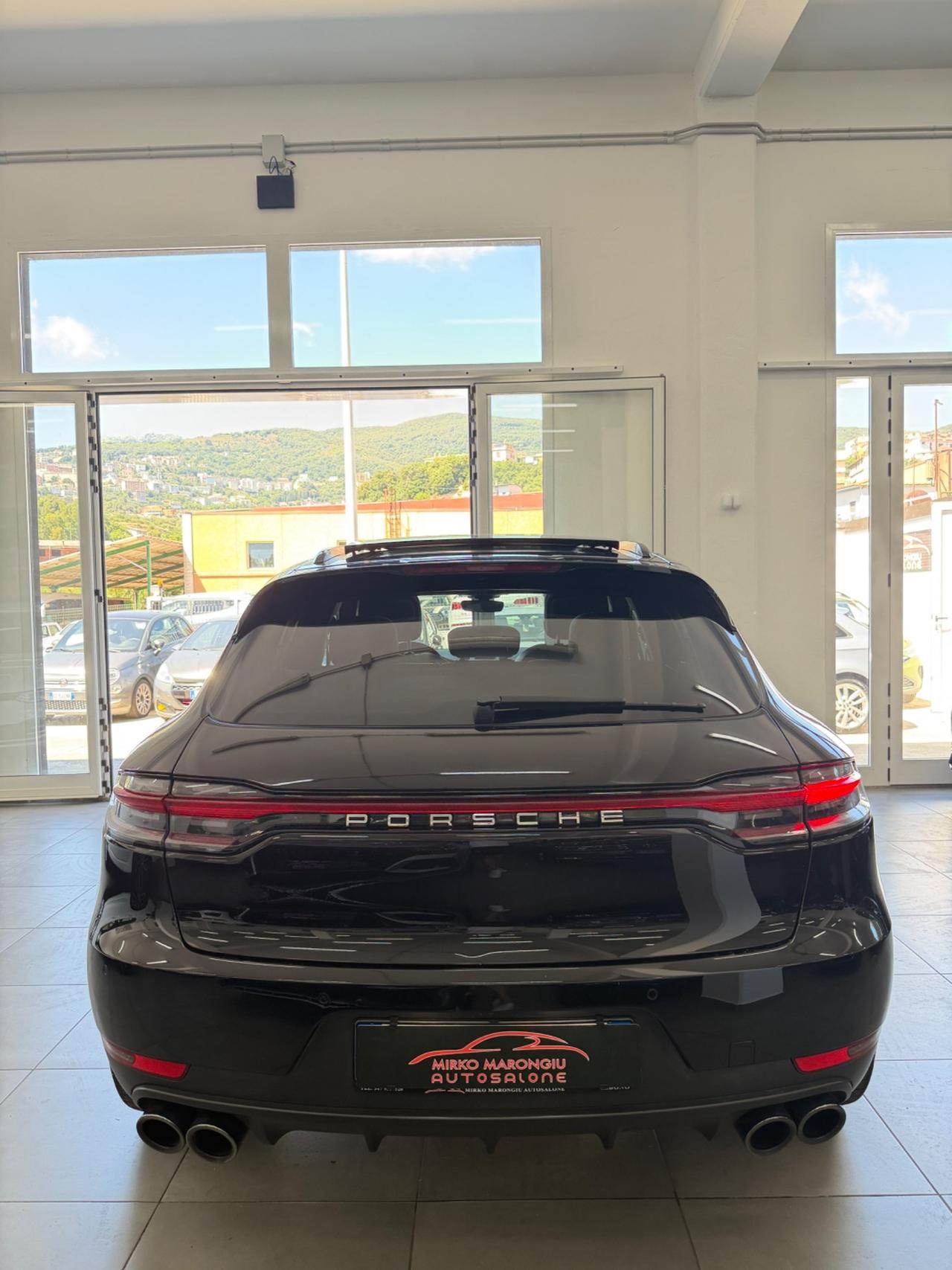 Porsche Macan 2.0 245 TETTO FULL finanziabile