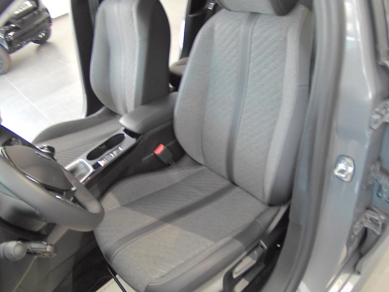 Peugeot 208 PureTech CV100 5 porte Allure Pack 2025