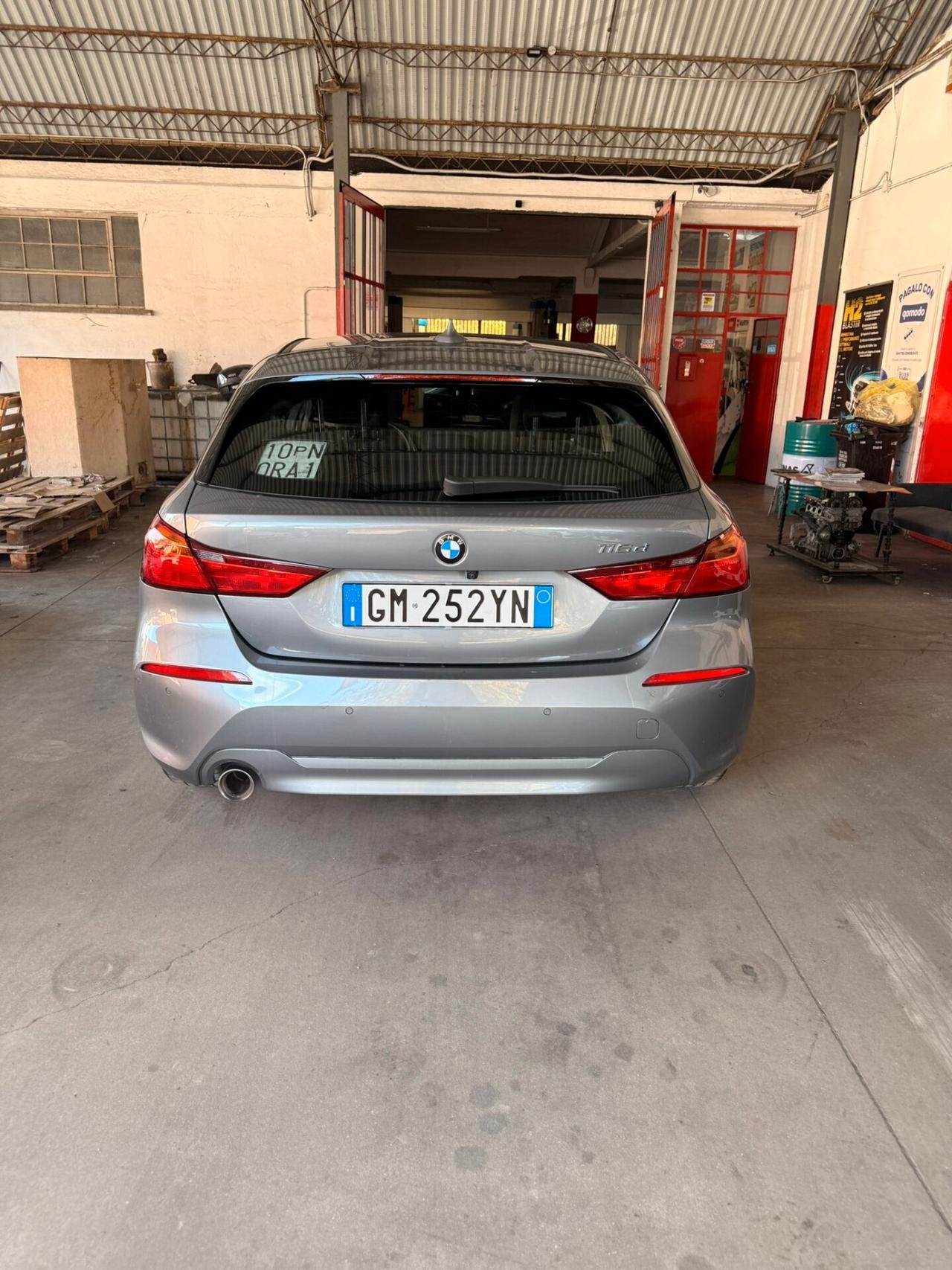 Bmw 116 116d 5p. Business Advantage