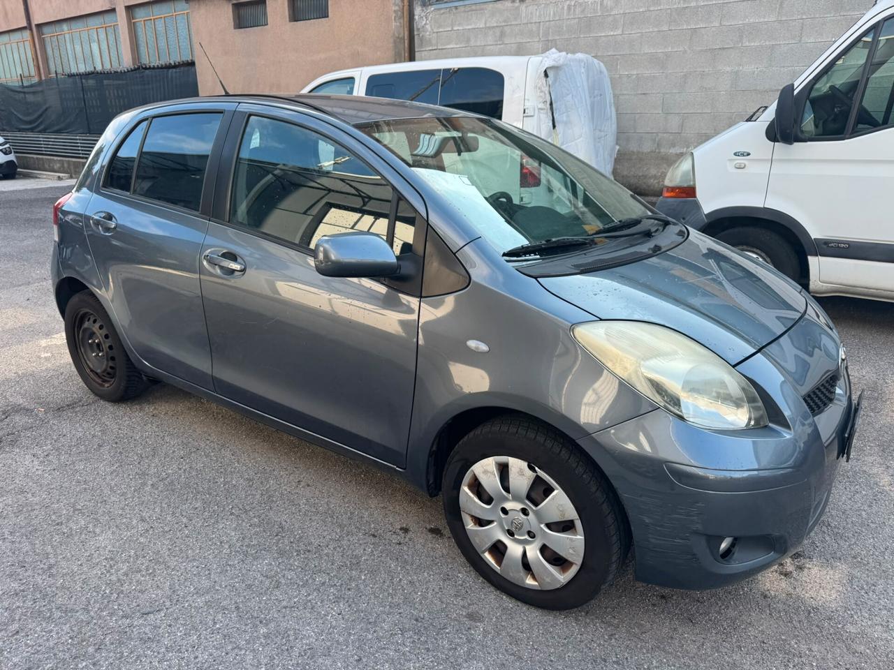 Toyota Yaris 1.0 5 porte Sol*NEOPATENTATI
