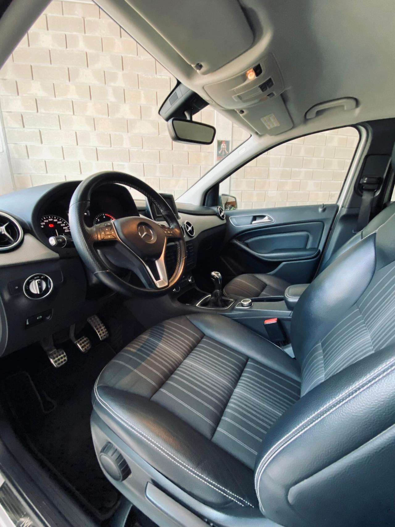 Mercedes-benz B 200 B 200 CDI Premium