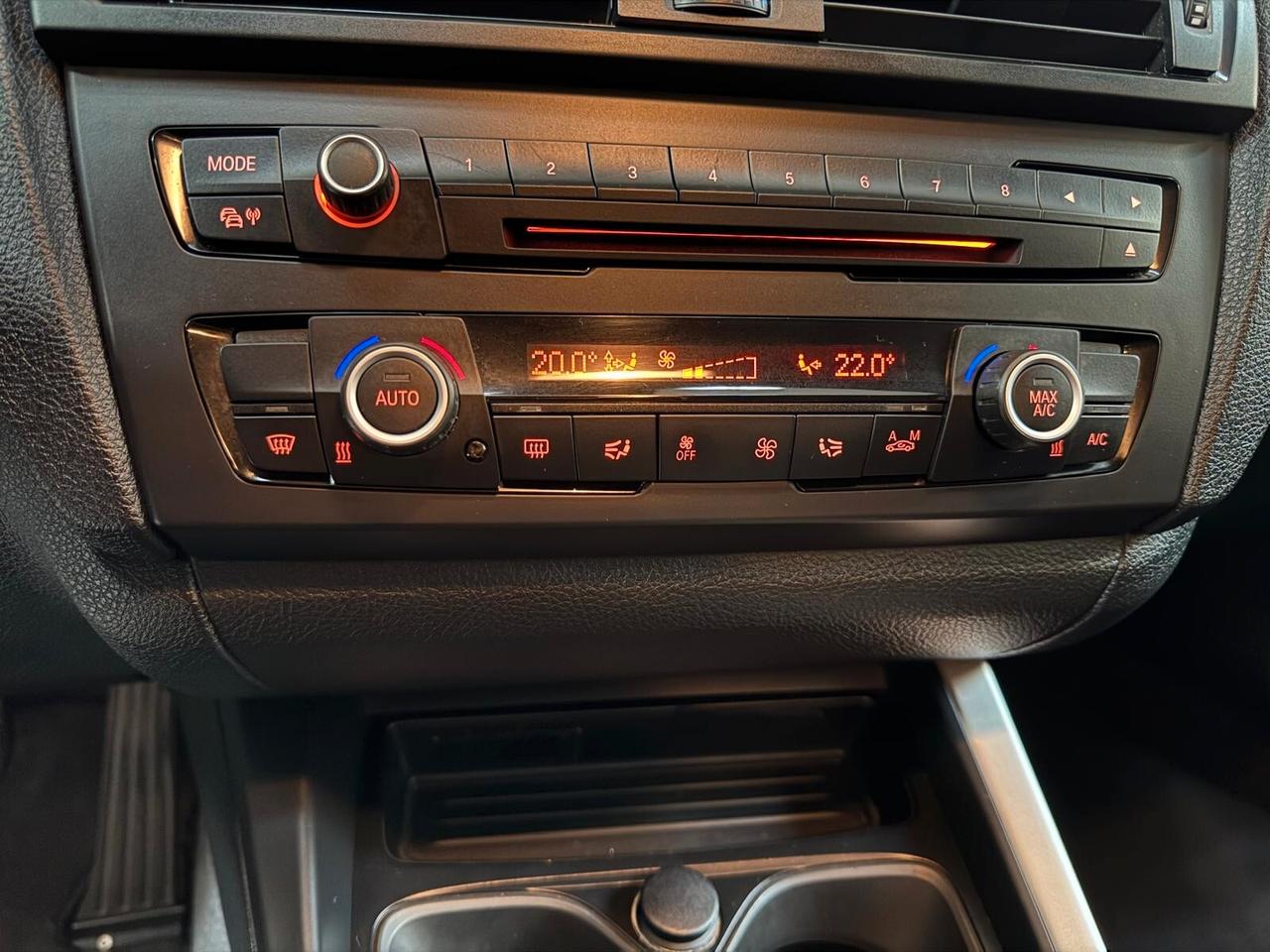 Bmw 114d 5p. Unique 70 kW