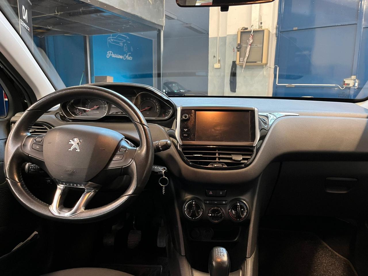 Peugeot 208 1.4 GPL NEOPATENTATI GARANZIA 12 MESI