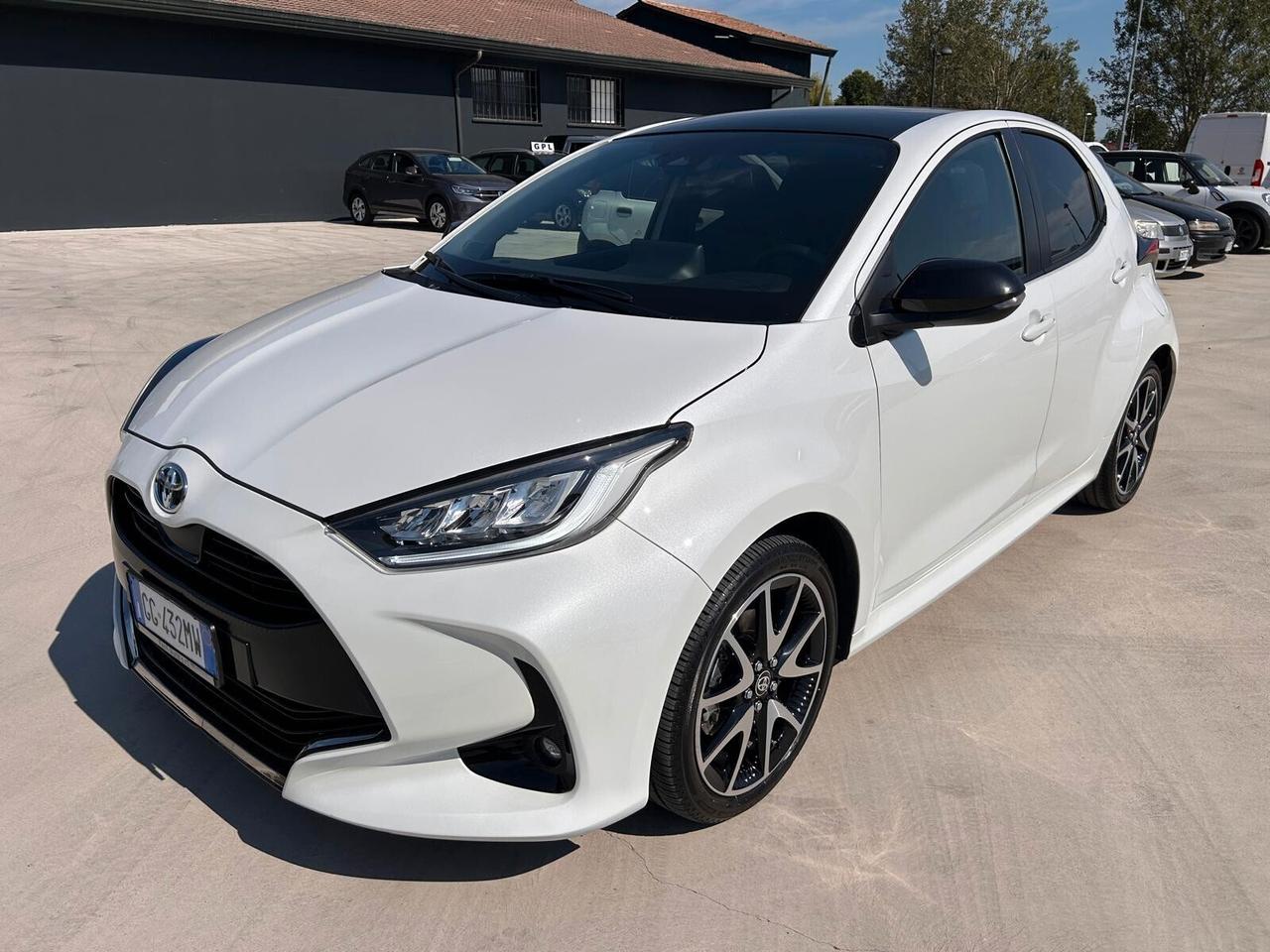 Toyota Yaris 1.5 Hybrid 5 porte Lounge