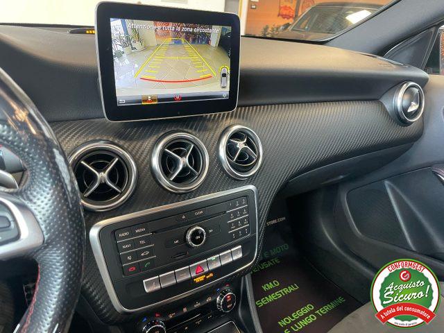 MERCEDES-BENZ A 180 d Auto Premium AMG *TETTO