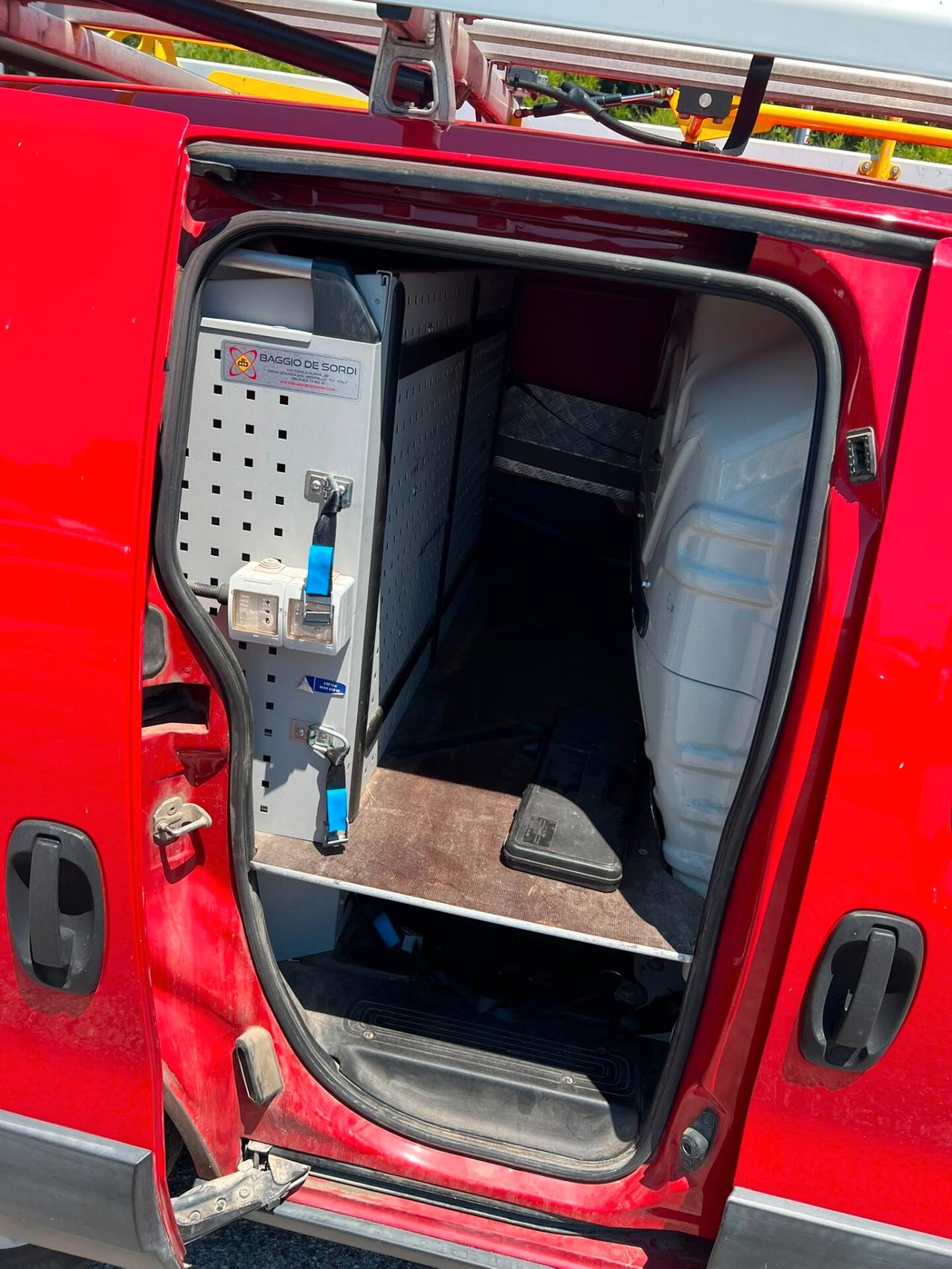 Fiat Fiorino 1.3 MJT 75CV Furgone Adventure ATTREZZATO