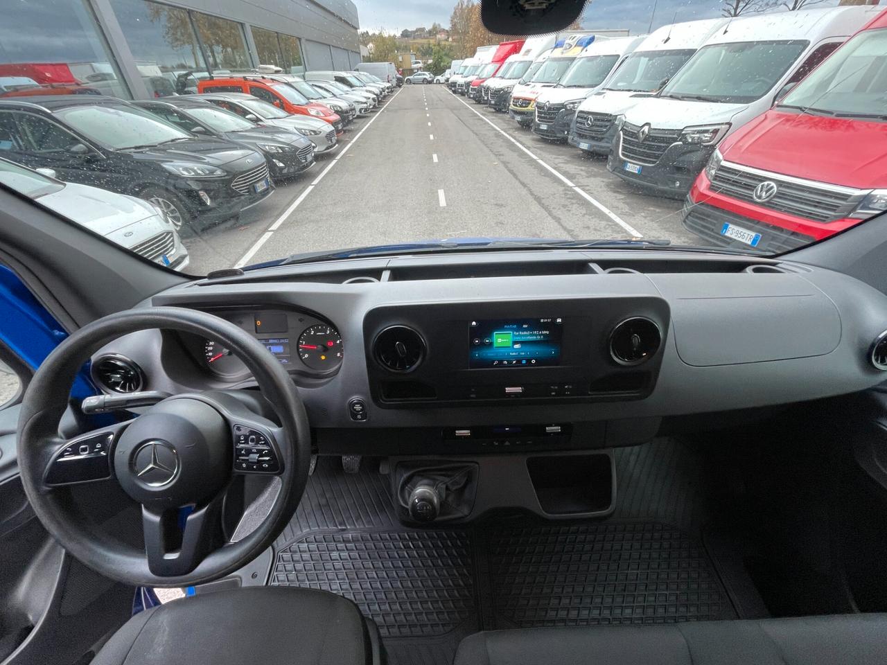 Mercedes Benz Sprinter 311 FWD 311 2.1 cdi F 39/33 fwd E6