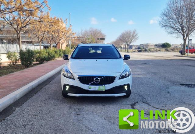 VOLVO V40 Cross Country D2 MANUTENZIONE VOLVO!!