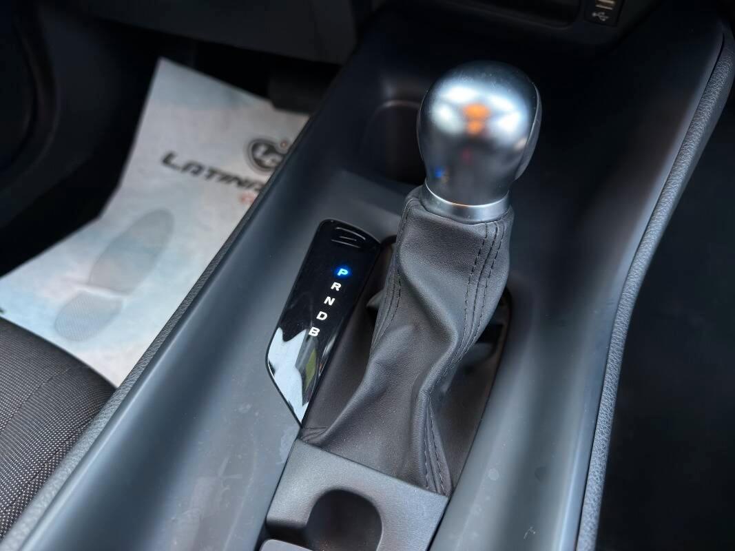 Toyota C-HR 1.8h Active e-cvt Con TELECAMERA & NAVIGATORE