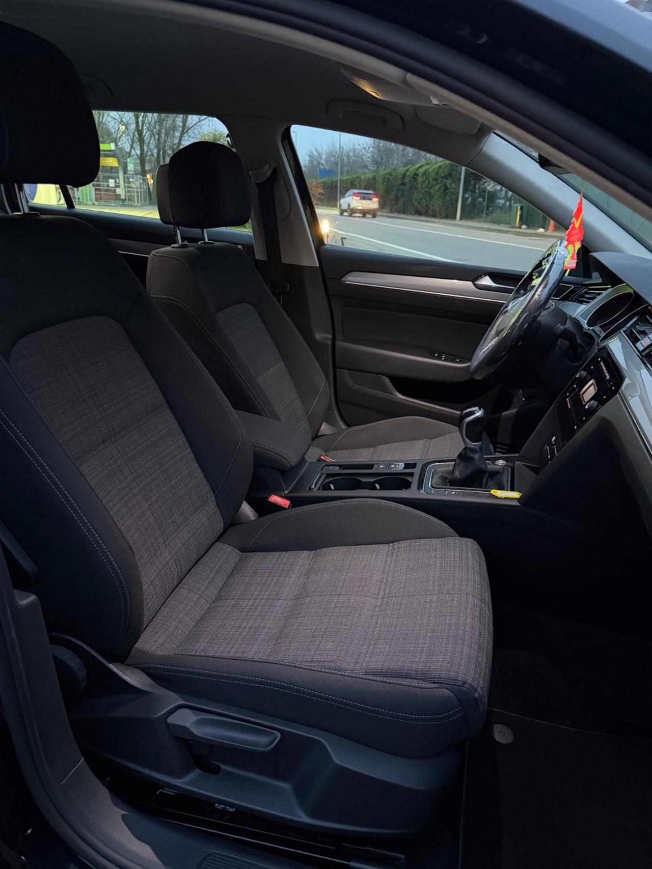 Volkswagen Passat 2.0 TDI SCR 190 CV DSG Executive BMT