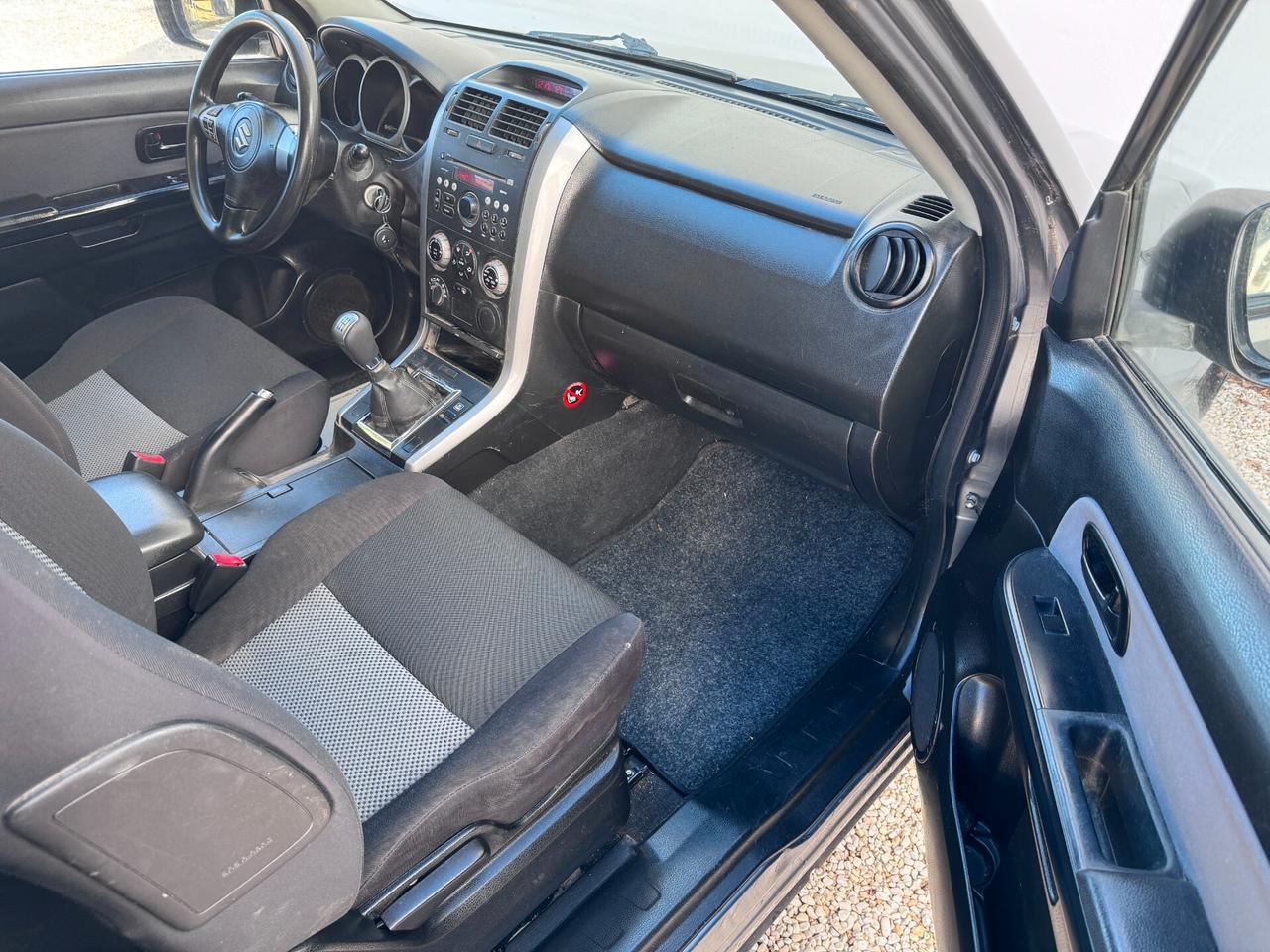 Suzuki Grand Vitara 1.9 DDiS 3 porte GANCIO TRAINO + RIDOTTE