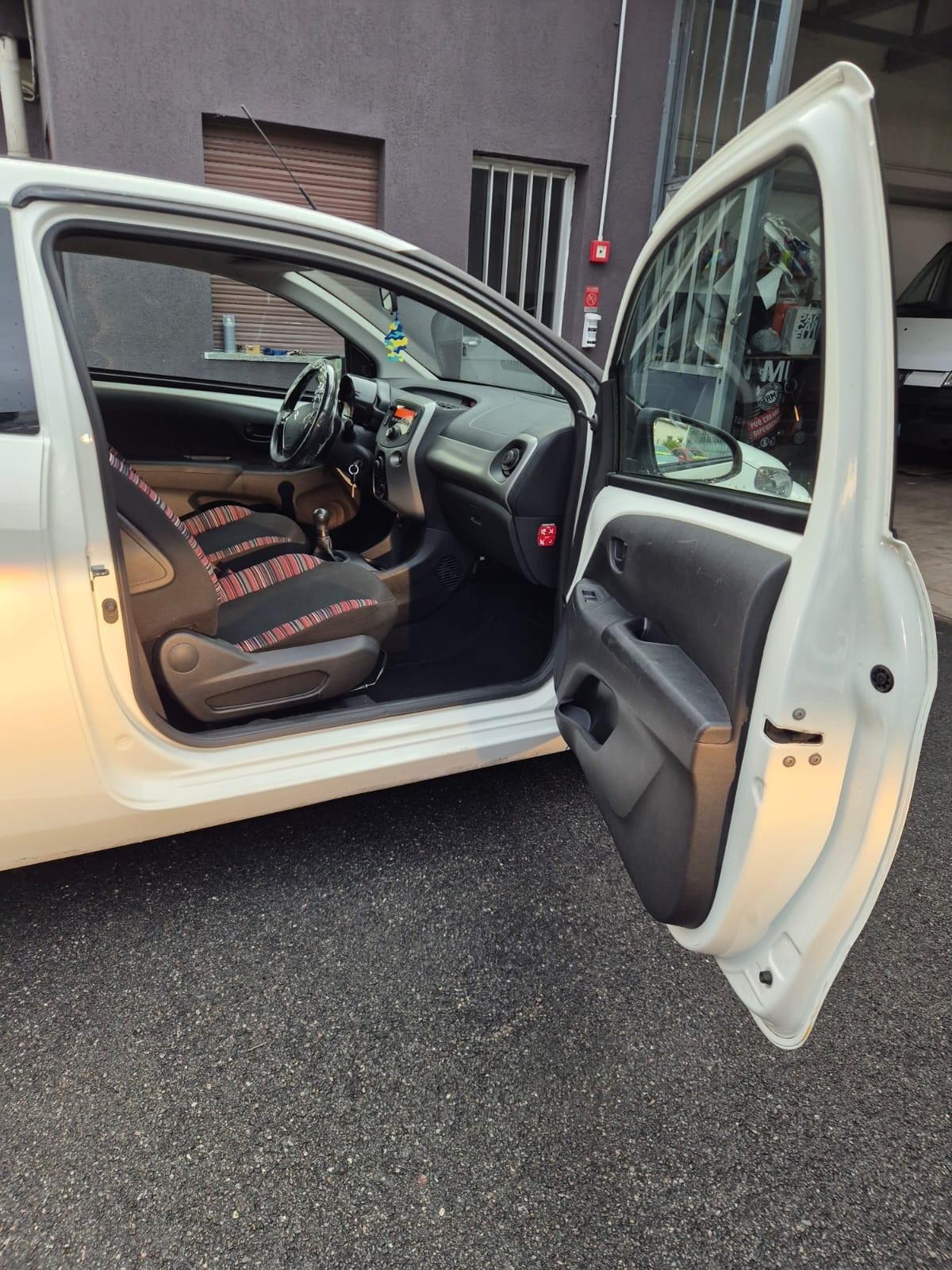 Citroen C1 Airscape PureTech 82 3 porte Shine tetto apribile