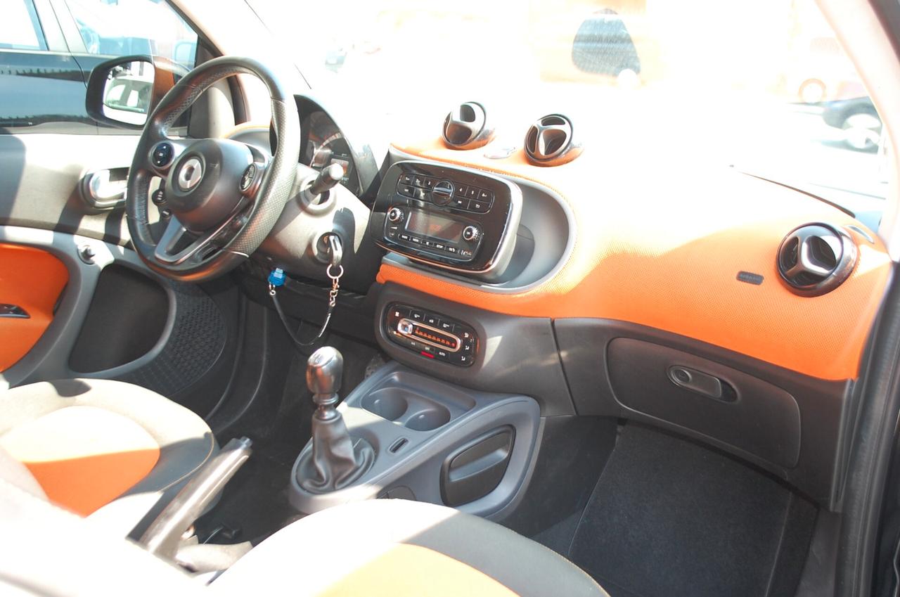 Smart forTwo 0.9 t Passion 90CV Led Lega Uff Italy USB