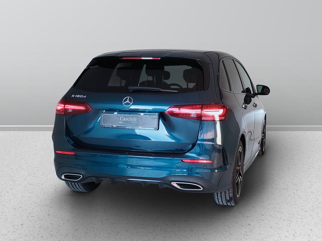 Mercedes-Benz Classe B - W247 2023 - B 180 d AMG Line Advanced Plus auto