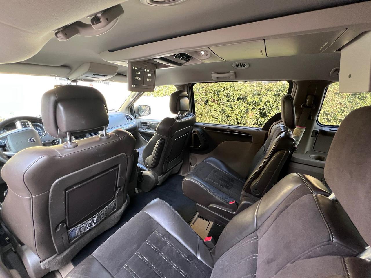 Lancia Voyager 2.8 D Platinum #9528