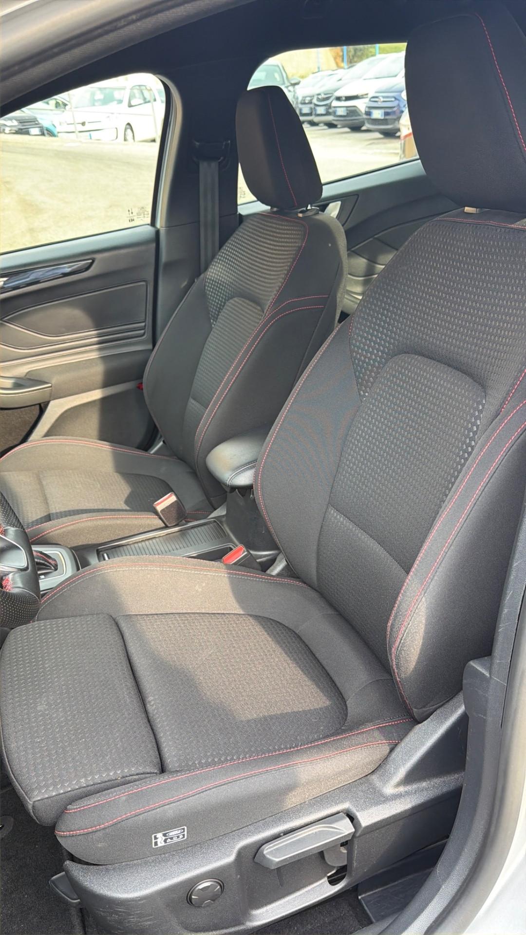 Ford Focus 1.0 EcoBoost Hybrid 155 CV ST-Line 2023