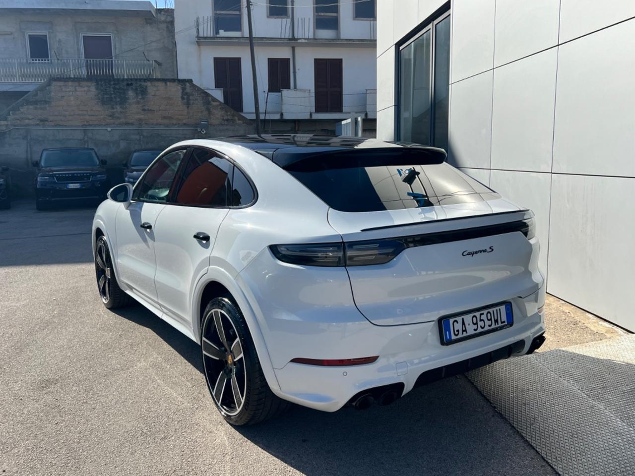 Porsche Cayenne Coupé 2.9 V6 S - possibilità noleggio no scoring