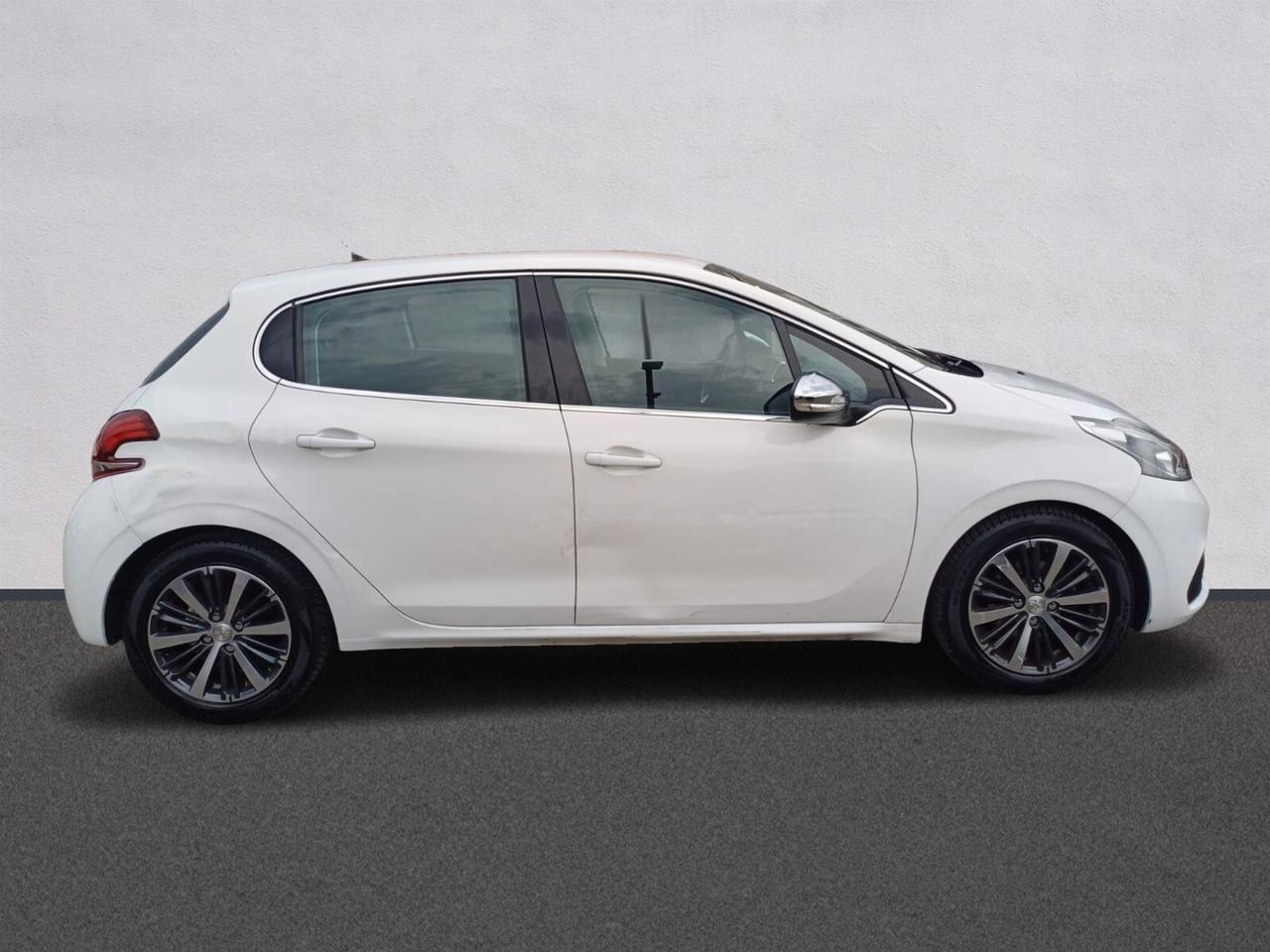 Peugeot 208 PureTech 82 5 porte Allure