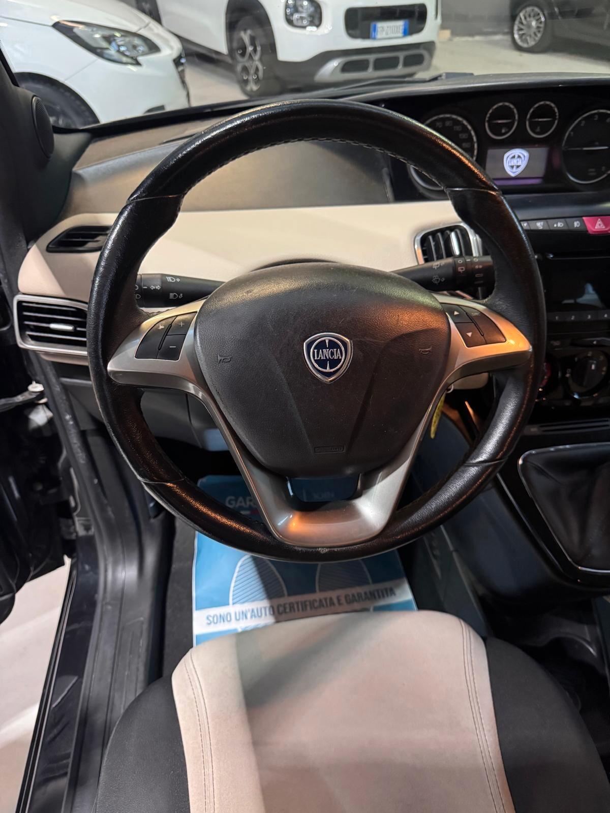 Lancia Ypsilon Benzina Cambio Automatico