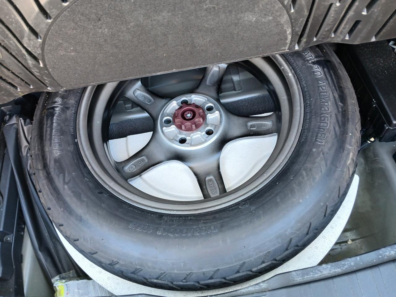 Suzuki Across 2.5 Plug-in Hybrid E-CVT 4WD Top