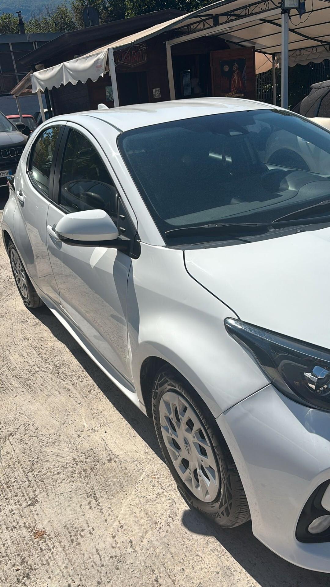 Toyota Yaris 1.0 5 porte Active