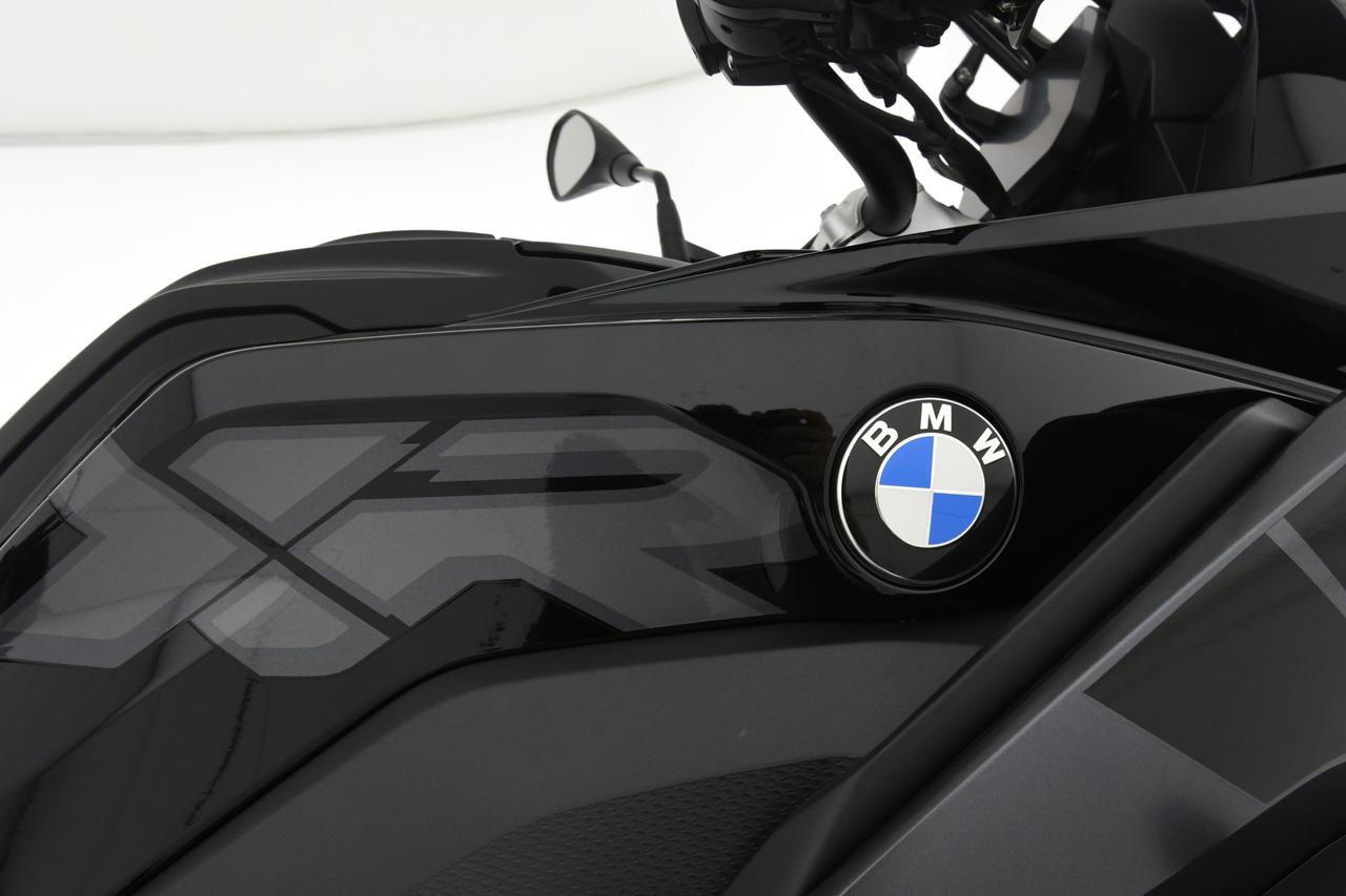 BMW S 1000 XR TRIPLE BLACK 2.500KM+C17"