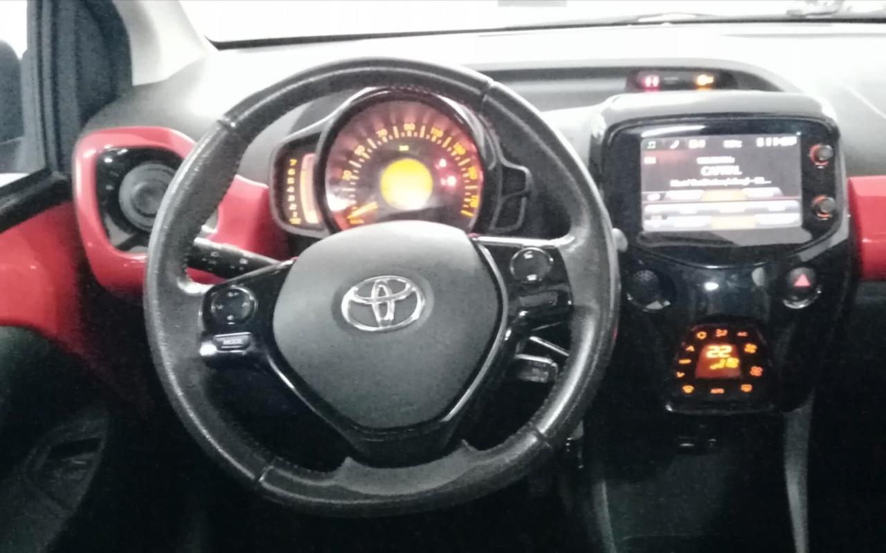 Toyota Aygo 1.0 VVT-i 69 CV 5 porte x-cite