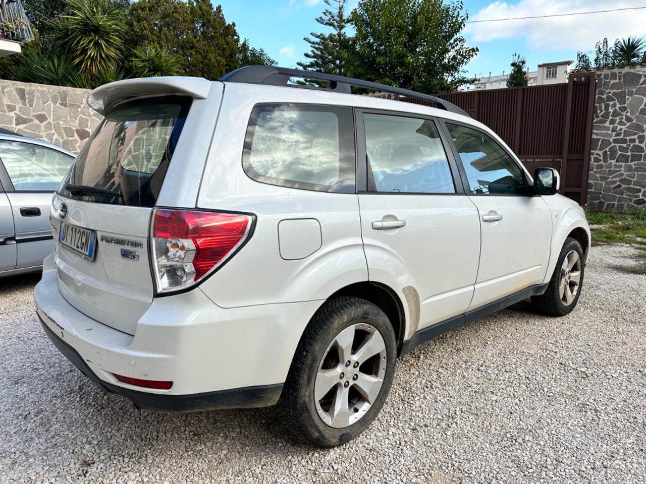 Subaru Forester 2.0 D. BATTITO AL MOTORE