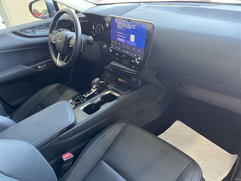 Lexus NX 450h+ 2.5 phev Premium+ 4wd e-cvt