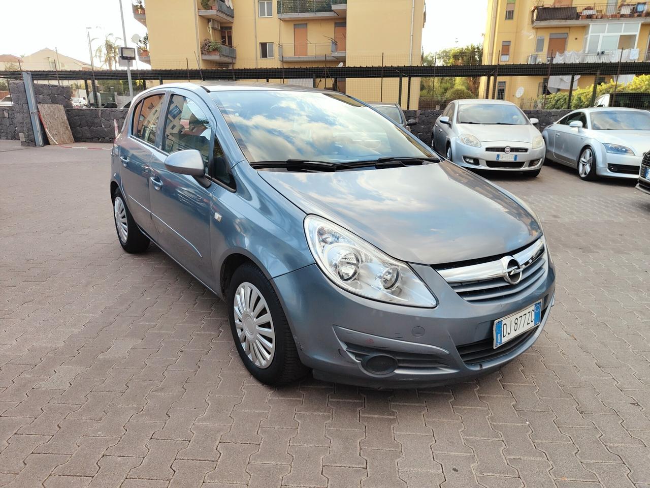 Opel Corsa 1.2 5 porte benzina