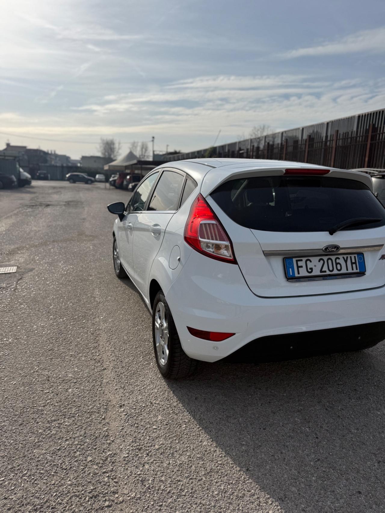 Ford Fiesta 1.4 5p. Bz.- GPL Titanium