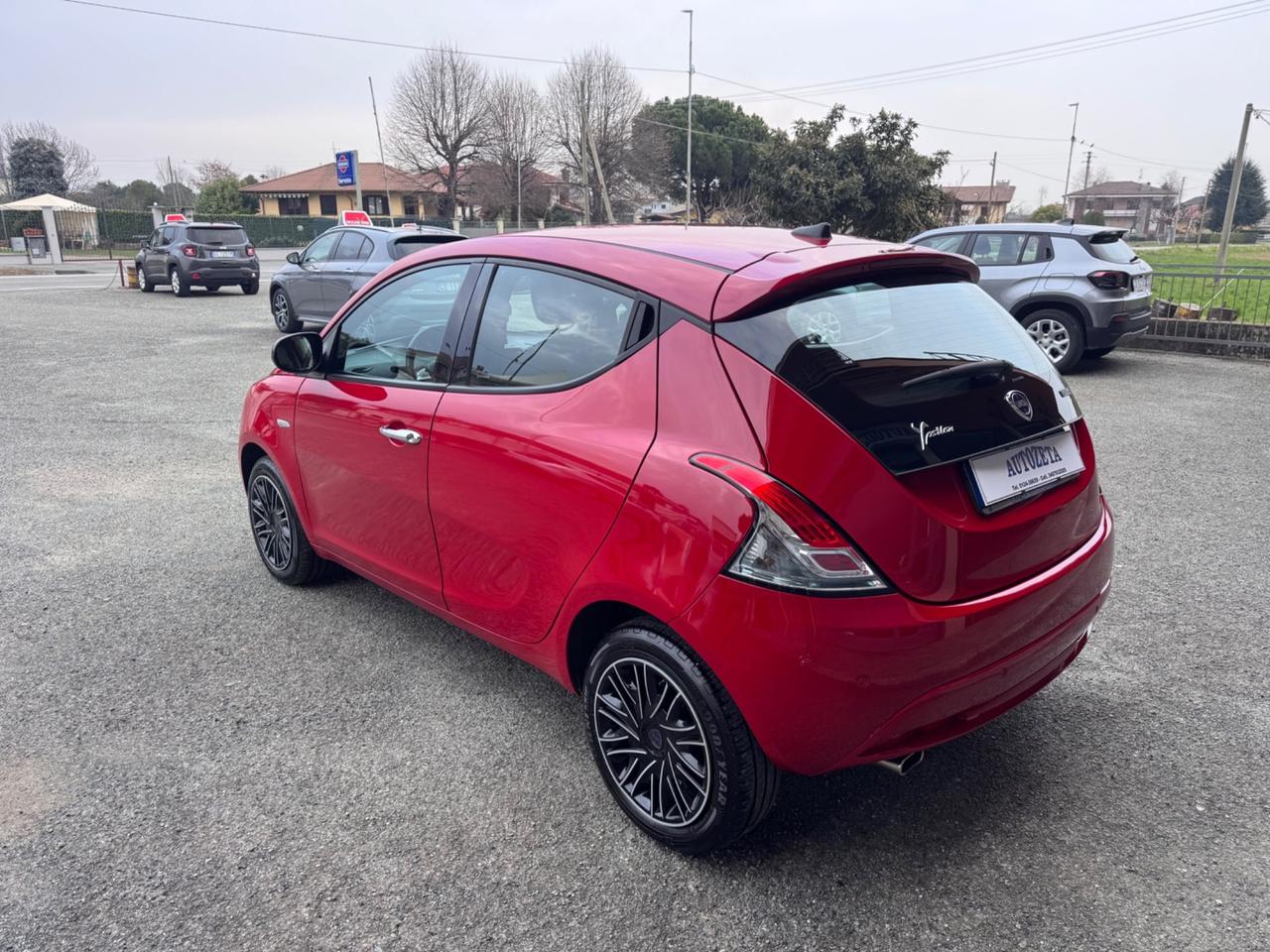 Lancia Ypsilon 1.0 Hybrid Gold