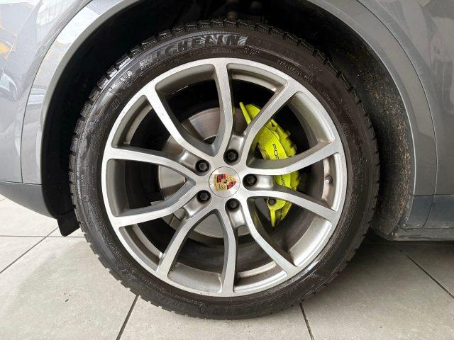 PORSCHE Cayenne Coupé 3.0 V6 E-Hybrid